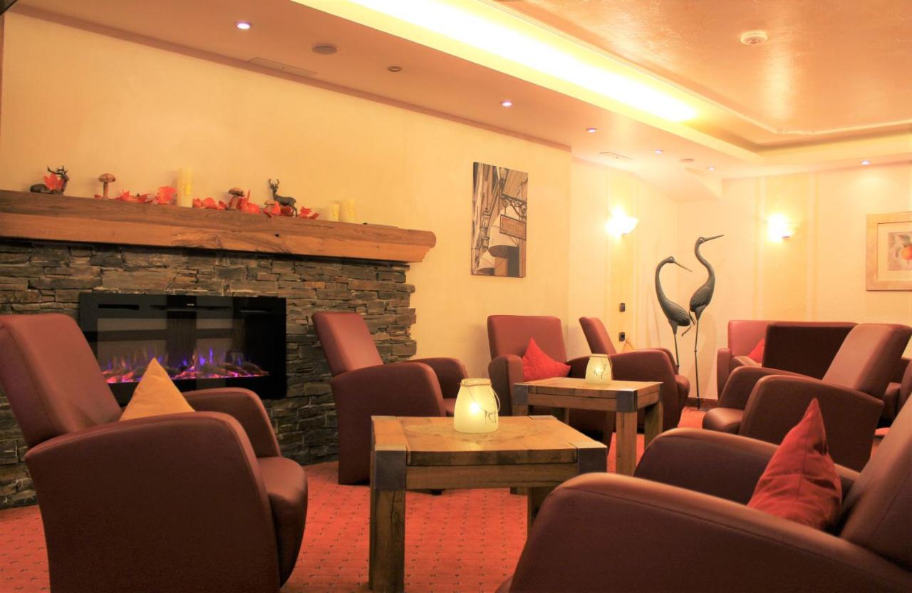 Land-Gut Hotel Zur Bruecke Garni Drolshagen エクステリア 写真
