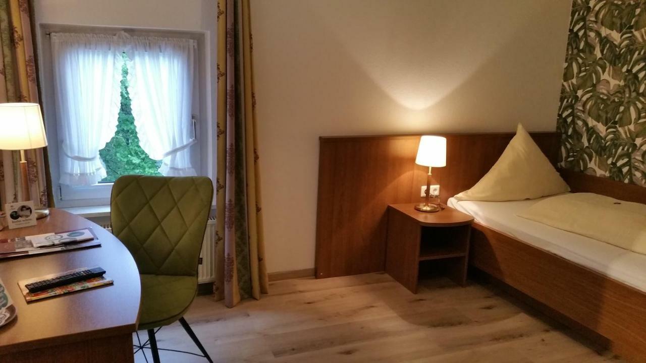 Land-Gut Hotel Zur Bruecke Garni Drolshagen エクステリア 写真