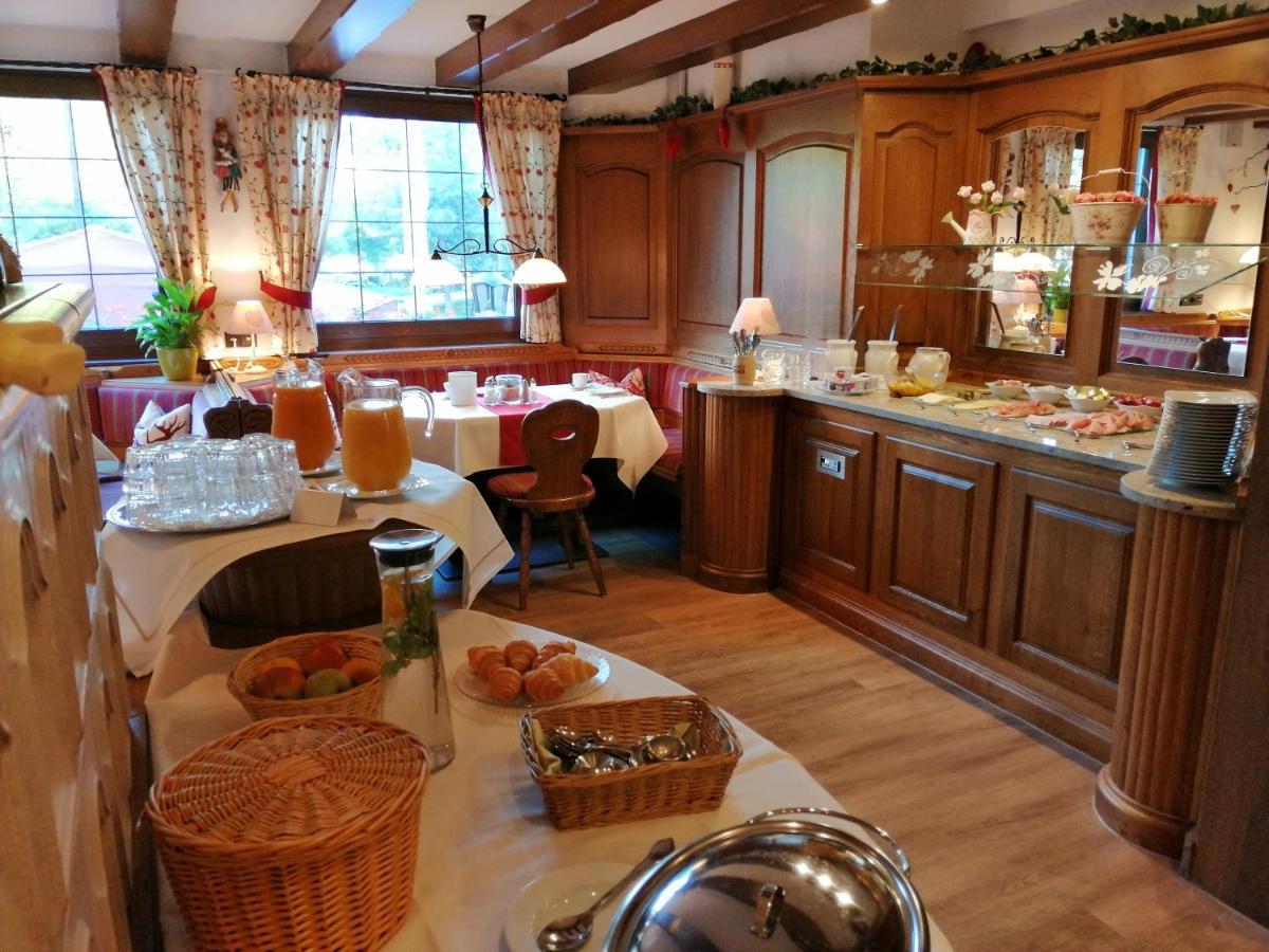 Land-Gut Hotel Zur Bruecke Garni Drolshagen エクステリア 写真